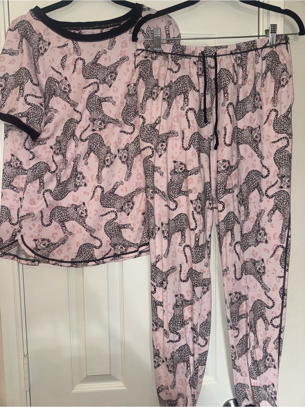 Kensie Leopard Print Pink Cheetah Pattern Top